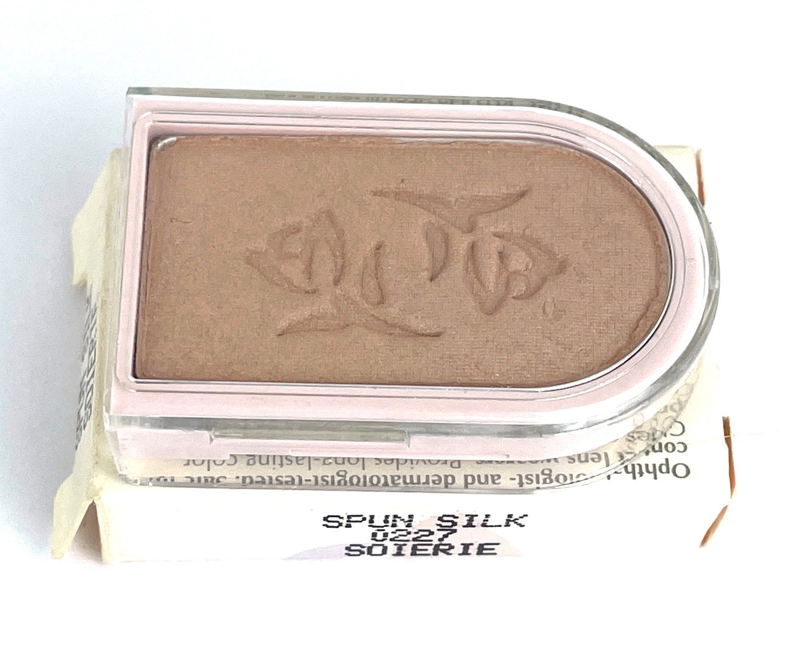 Mary Kay Powder Perfect Eyeshadow (Discontinued)