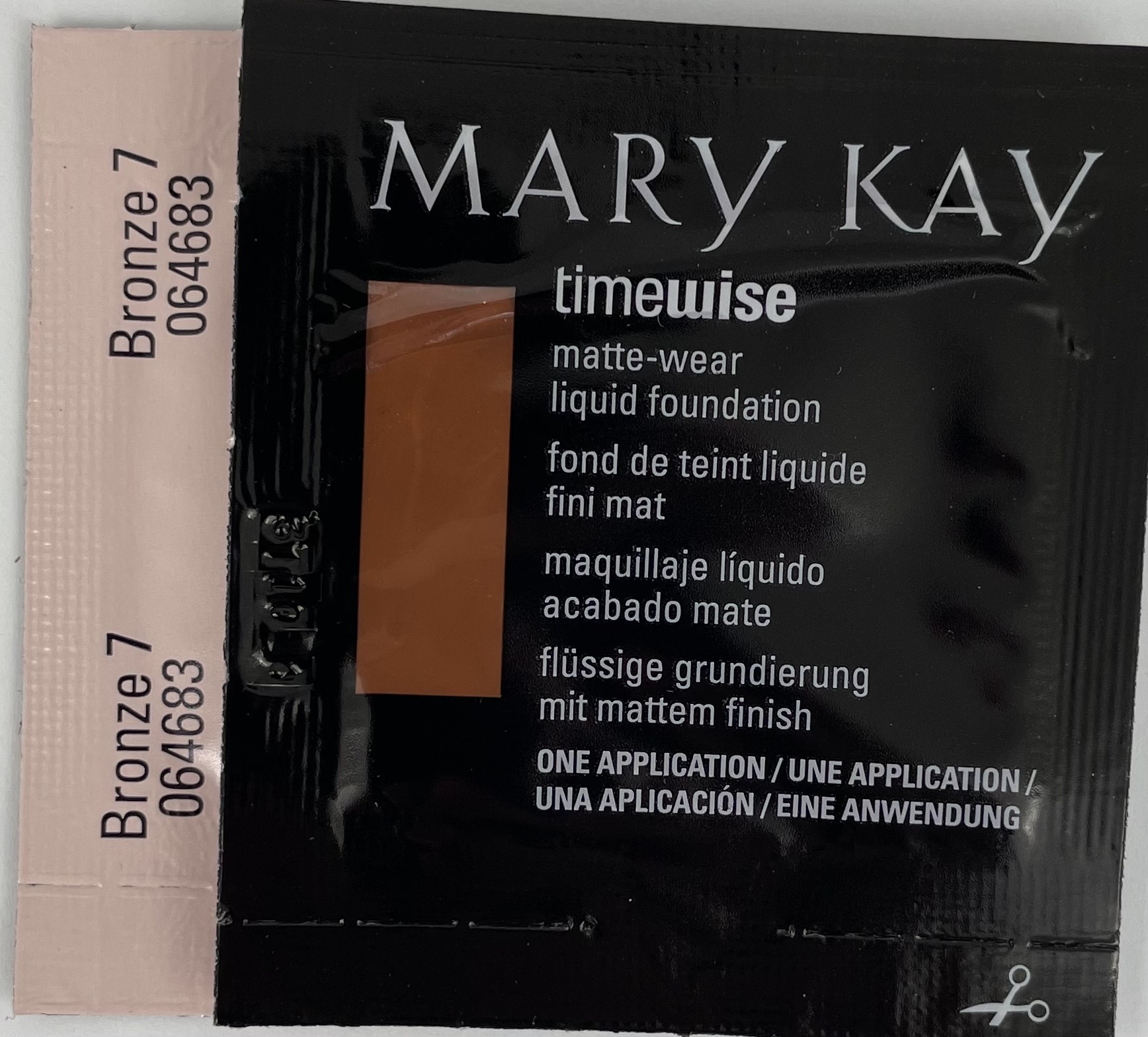 Størrelse fatning udledning Samples :: Mary Kay Bronze 7 Matte Timewise Foundation ~ Sample ( Discontinued) - Discount Mary Kay Cosmetics
